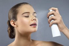 化妆培训|油性皮肤如何摆脱脱妆尴尬？