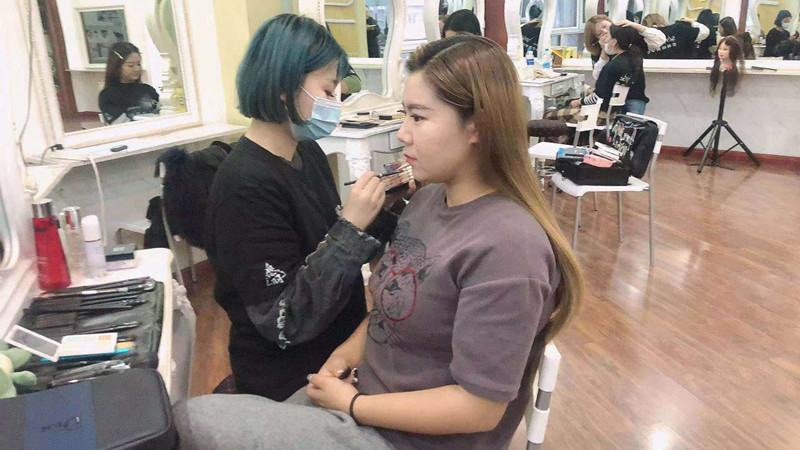学新娘妆,新娘化妆班,化妆学校